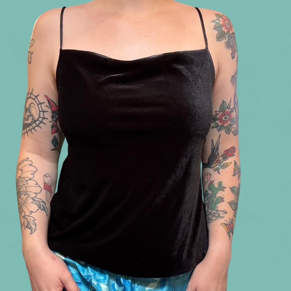 chic black luxe velvet Banana Republic spaghetti strap tank top women size small